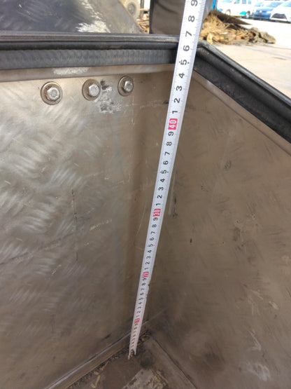 工具箱　　板工具箱　シマ　　クオンより取り外し（中古）