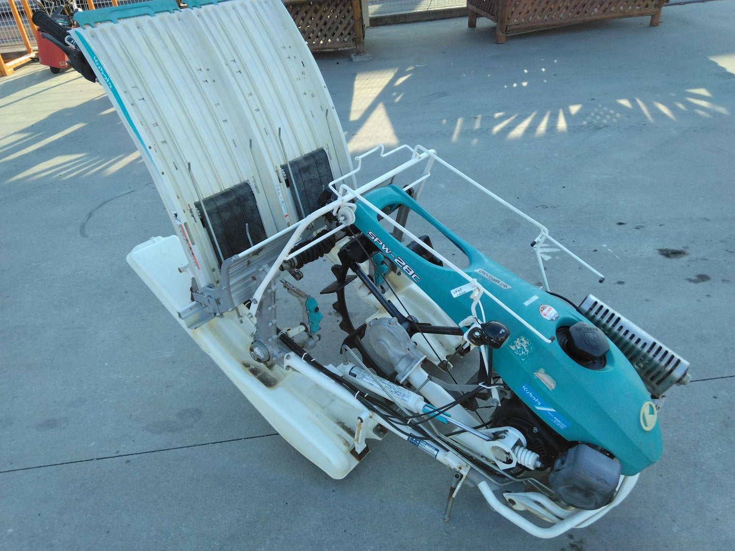 田植機　土付き苗用　クボタ　SPW－28CB（中古）