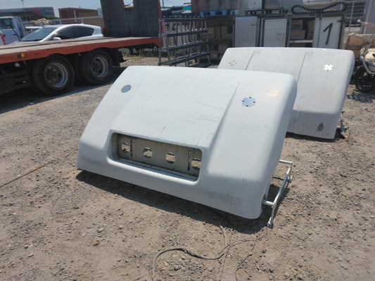 トラック　風防　導風板　ヴェンザーZ　Z-4005　６（中古）