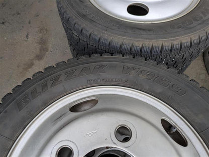 タイヤ　スタッドレスタイヤ　4本　BRIDGESTONE　205/65R16　W965（中古）
