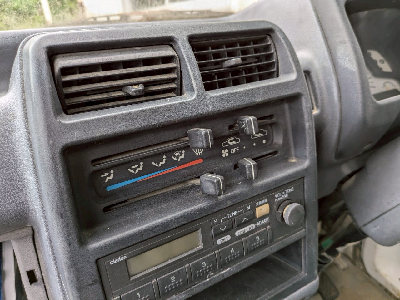 三菱　軽トラ（中古）