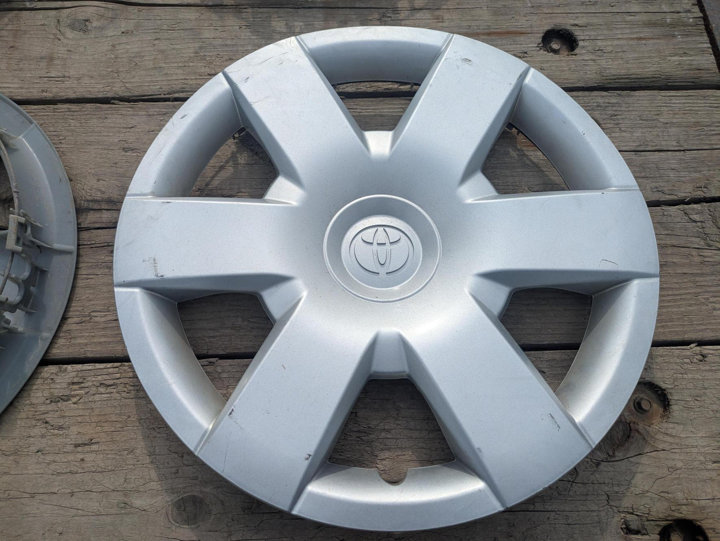 ホイール　ホイールカバー　トヨタ純正　4本セット（中古）