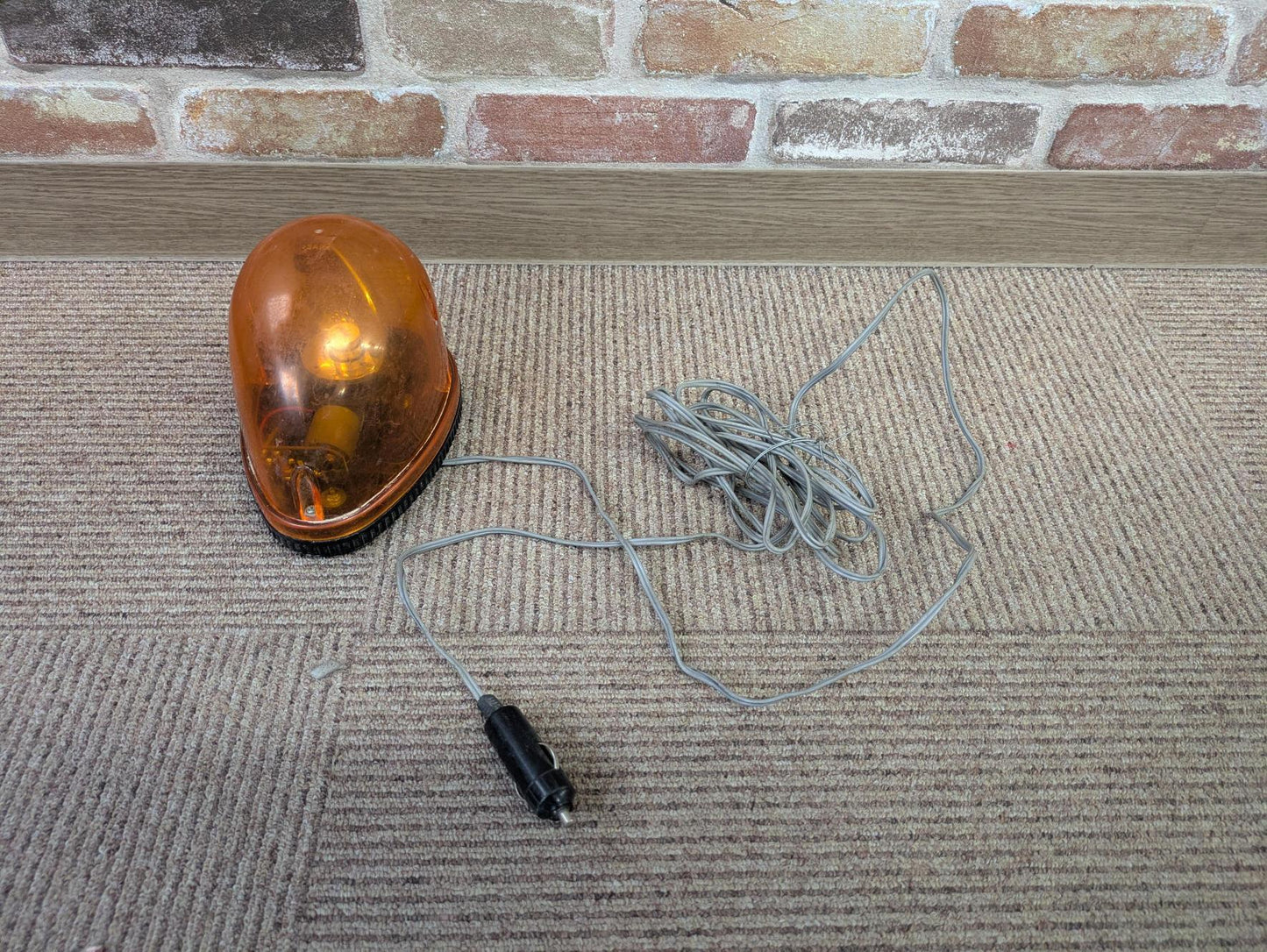 パトランプ　（パトライト）FLASH　BALL　RWM-24 0.9A/24V（中古）