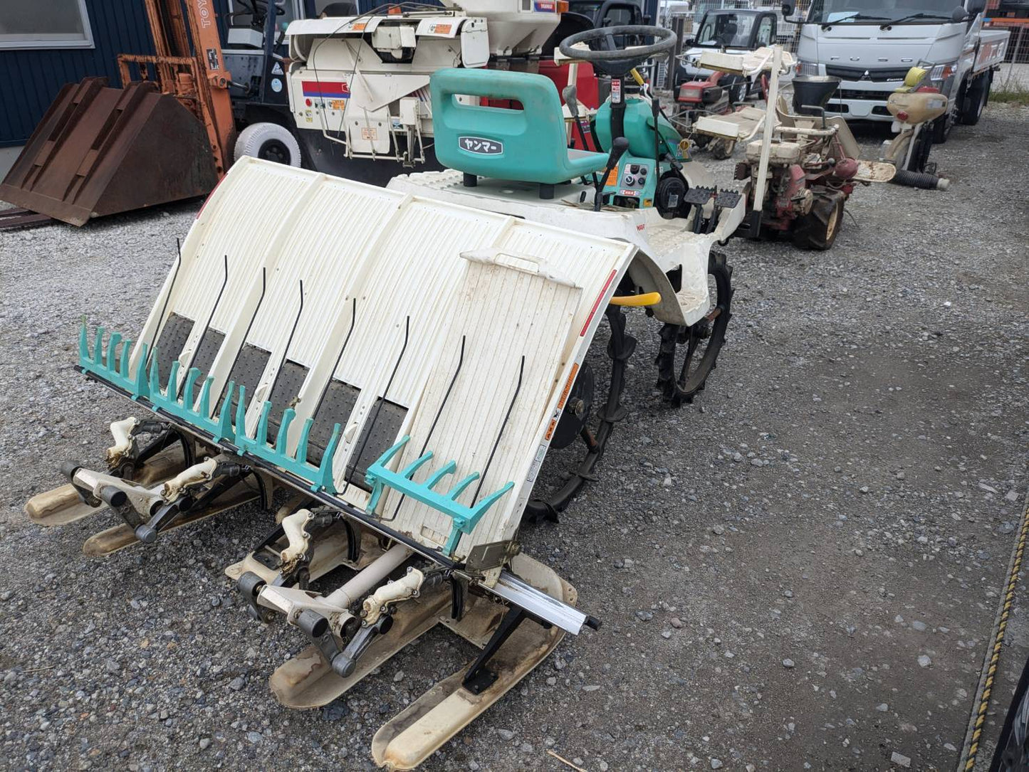 ヤンマー 田植機 Pe-1 Limited 乗用田植機（中古）
