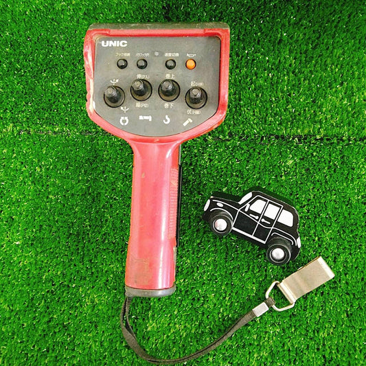 ラジコン　送信機のみ　古河ユニック　通電 ：確認済み （中古）