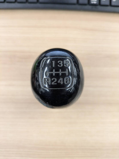 シフトノブ　6MT用　ブラック　純正タイプ　R左下（中古）