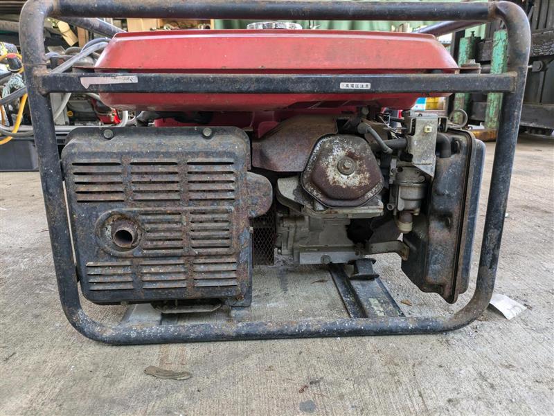 発電機     ホンダ　ET4500   動作確認：不動　　燃料：ガソリン    　（中古）