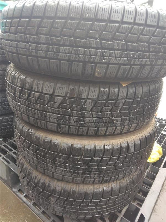 タイヤ　スタッドレスタイヤ　YOKOHAMA（ ヨコハマ）155/70R13 （中古）
