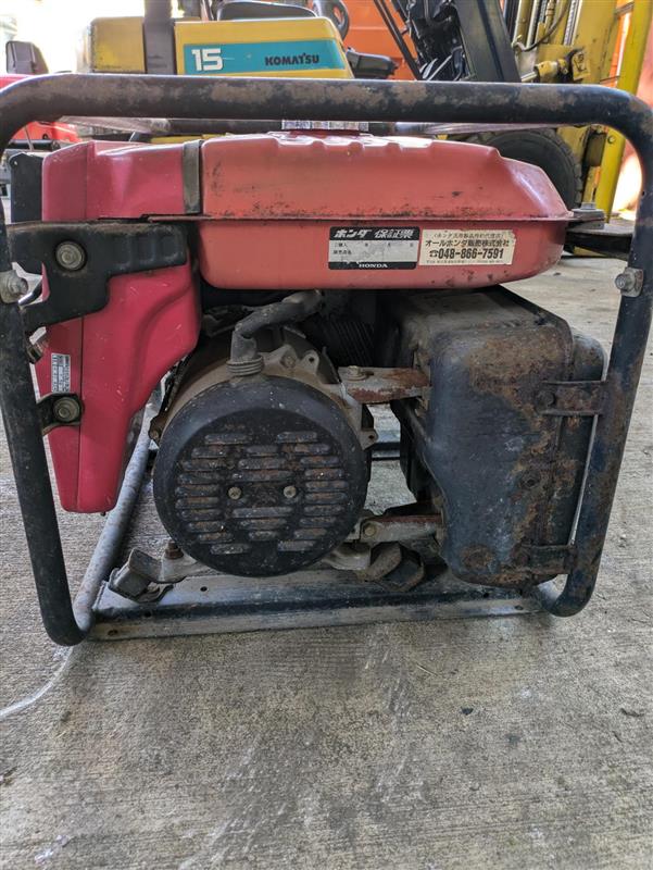 発電機     ホンダ　ET4500   動作確認：不動　　燃料：ガソリン    　（中古）