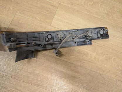 三菱ふそう　キャンター　フロントウインカーランプ（コーナーランプ）左右セット（中古）