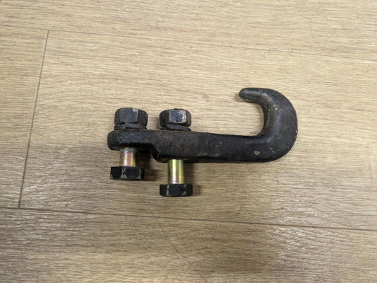 三菱ふそう　キャンター　牽引フック　固定ボルト付き（中古）