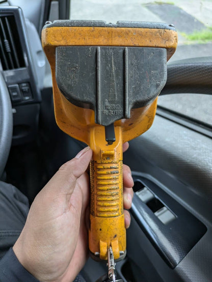 ラジコン　古河ユニック　【通電確認済】取り外し：ユニック　クレーン　URA374（中古）