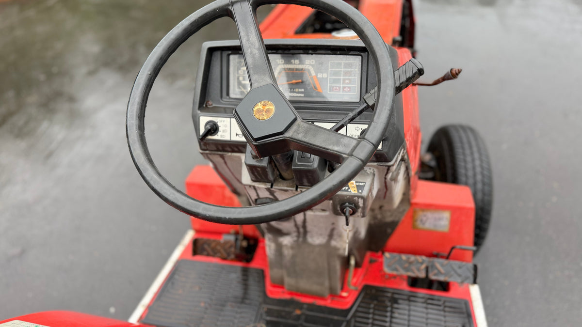 トラクター 　三菱【MT-シリーズ】　GROUNDMASTER 4WD 不動（中古）