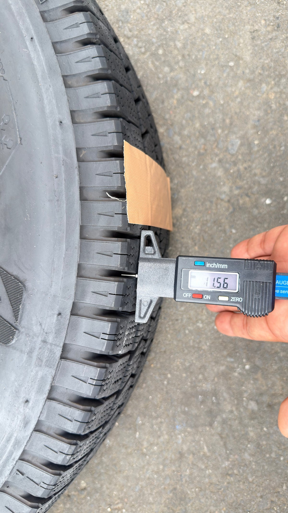 タイヤ　スタッドレスタイヤ　6本 BRIDGESTONE 155/80R12 88/87NLT BLIZZAK VL10A（中古）
