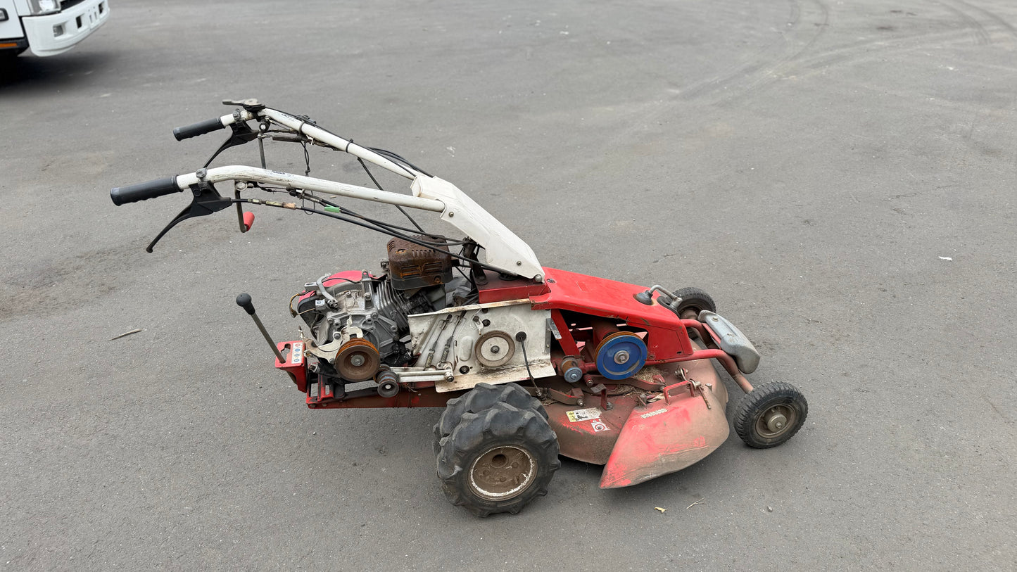 草刈り機　オーレック オートモア ダブルタイヤ 不動（中古）