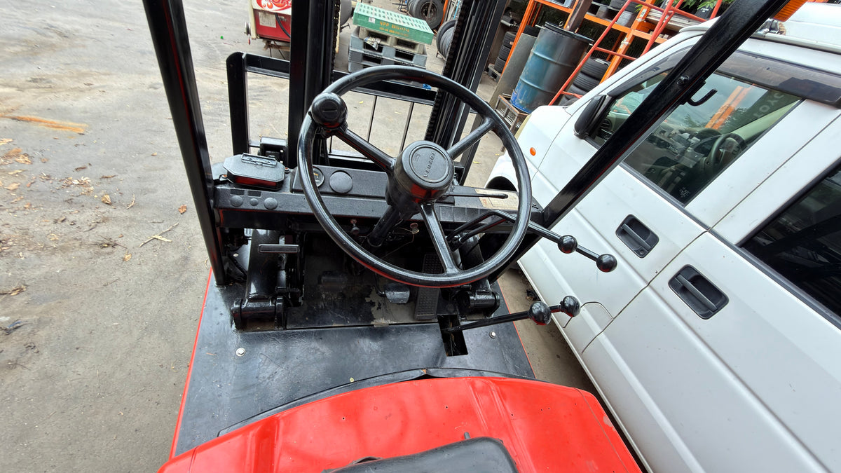 フォークリフト  トヨタ　4FGL15　ガソリン車 最大荷重: 1,500 kg(1.5t）【動作確認済み】（中古）