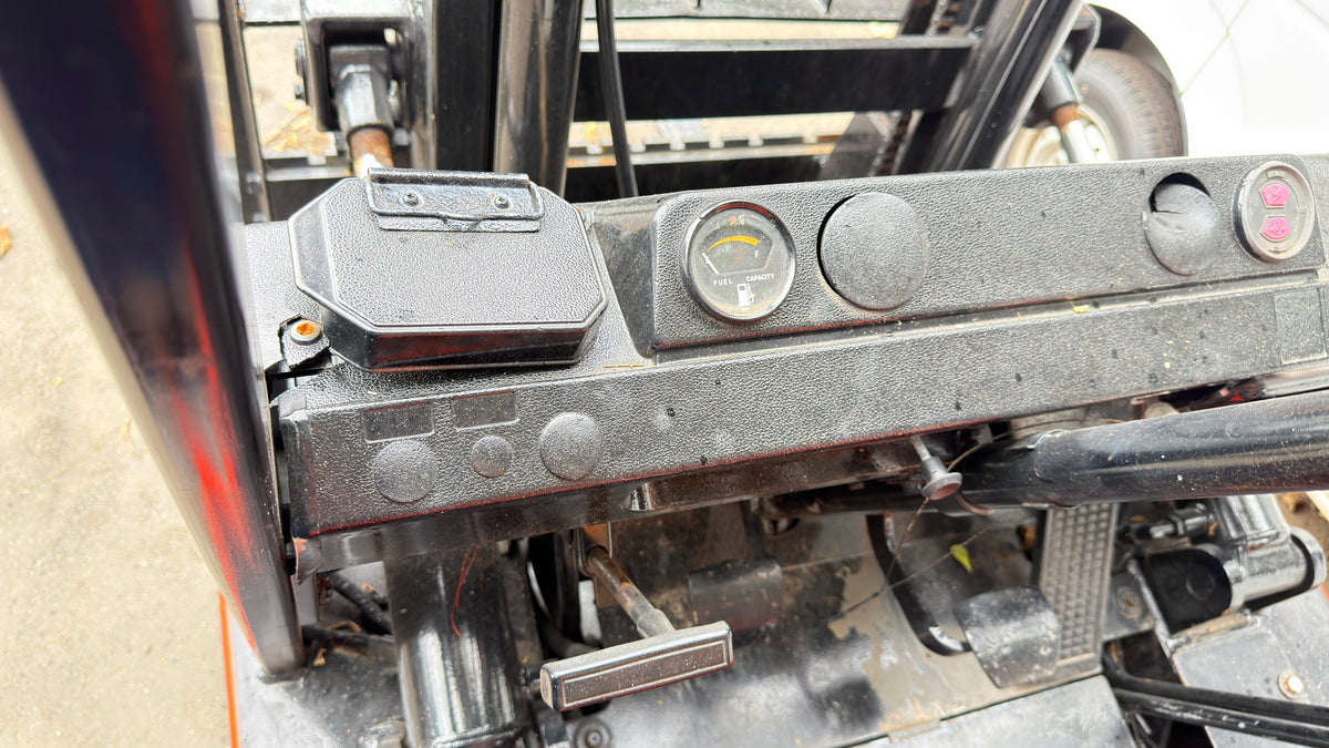 フォークリフト  トヨタ　4FGL15　ガソリン車 最大荷重: 1,500 kg(1.5t）【動作確認済み】（中古）