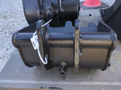 バケット　油圧ショベルバケツ　アーム幅：100mm　ピン径：30mm（中古）