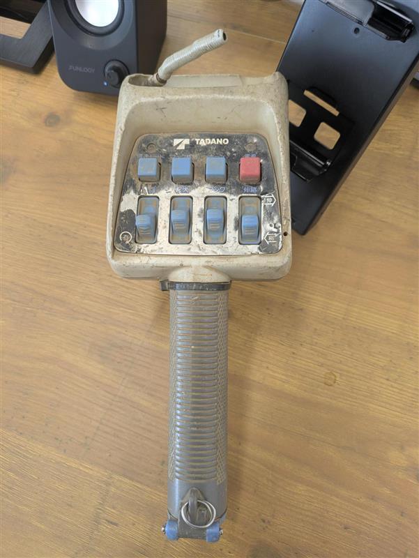 ラジコン　タダノ　RCS-MM2【通電確認済】SKG-FEB50から取外ZR293で使用（中古）