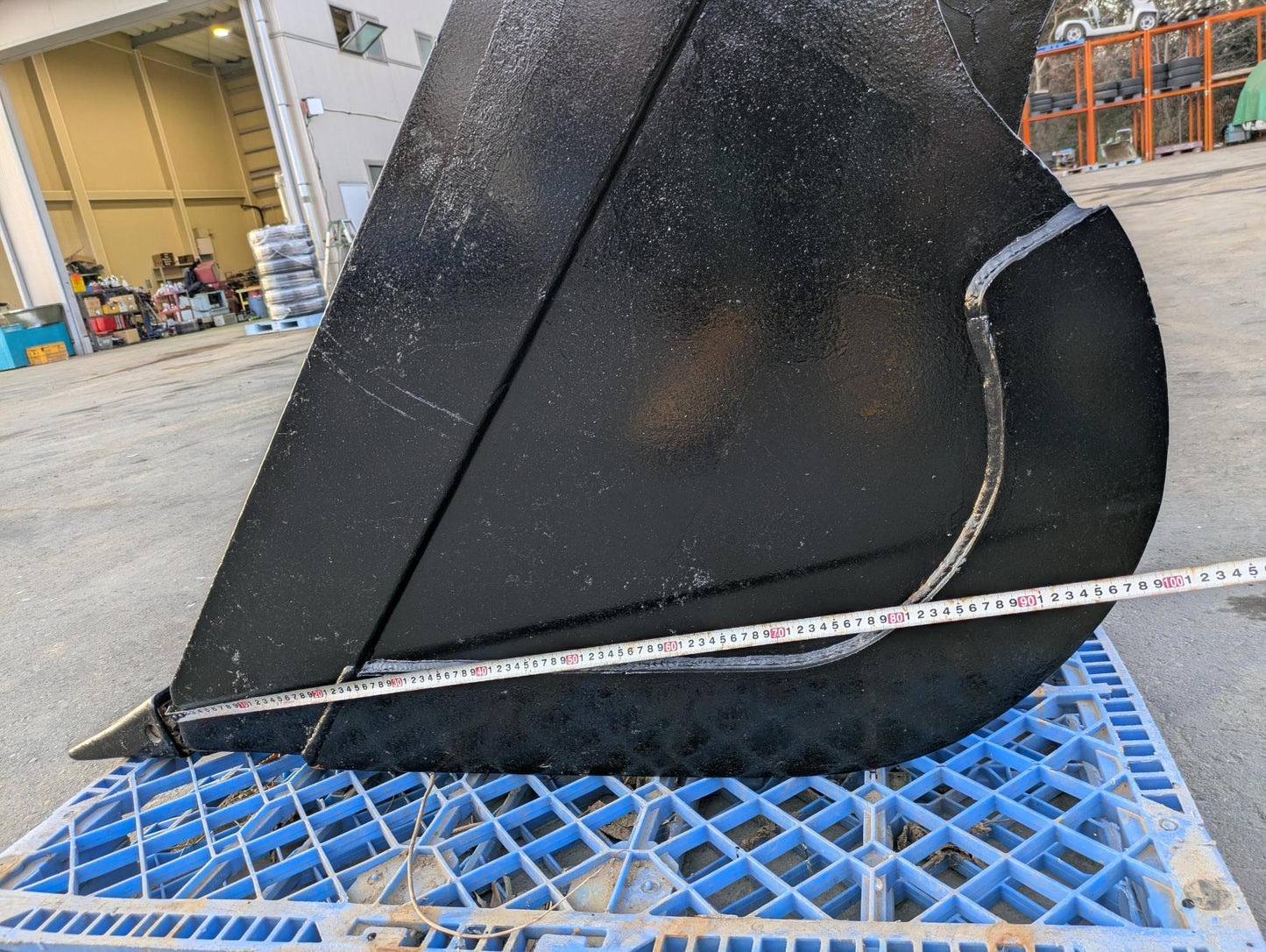 バケット　油圧ショベルバケツ　スケルトンバケット　アーム幅：200mm　ピン径：65mm（中古）