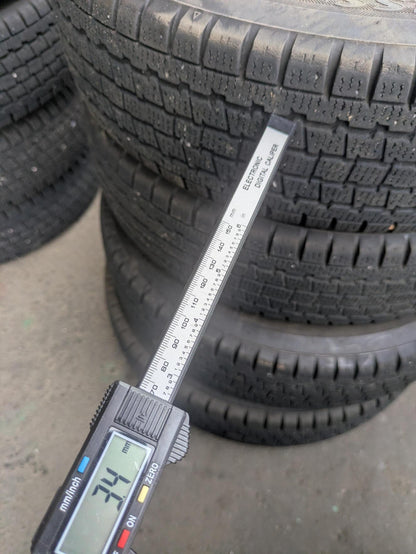タイヤ　スタッドレスタイヤ　 4本　BRIDGESTONE【ブリヂストン】　 W300 145R12/LT（中古）