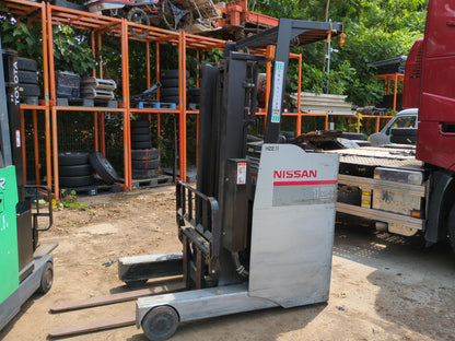 フォークリフト　リーチフォーク　日産　バッテリー式KU01F13最大揚高3m 最大荷重1250kg　不動（中古）