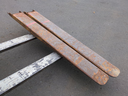 サヤ　フォークリフト用　【2本】全体長さ：約1400mm　幅：140mm（中古）