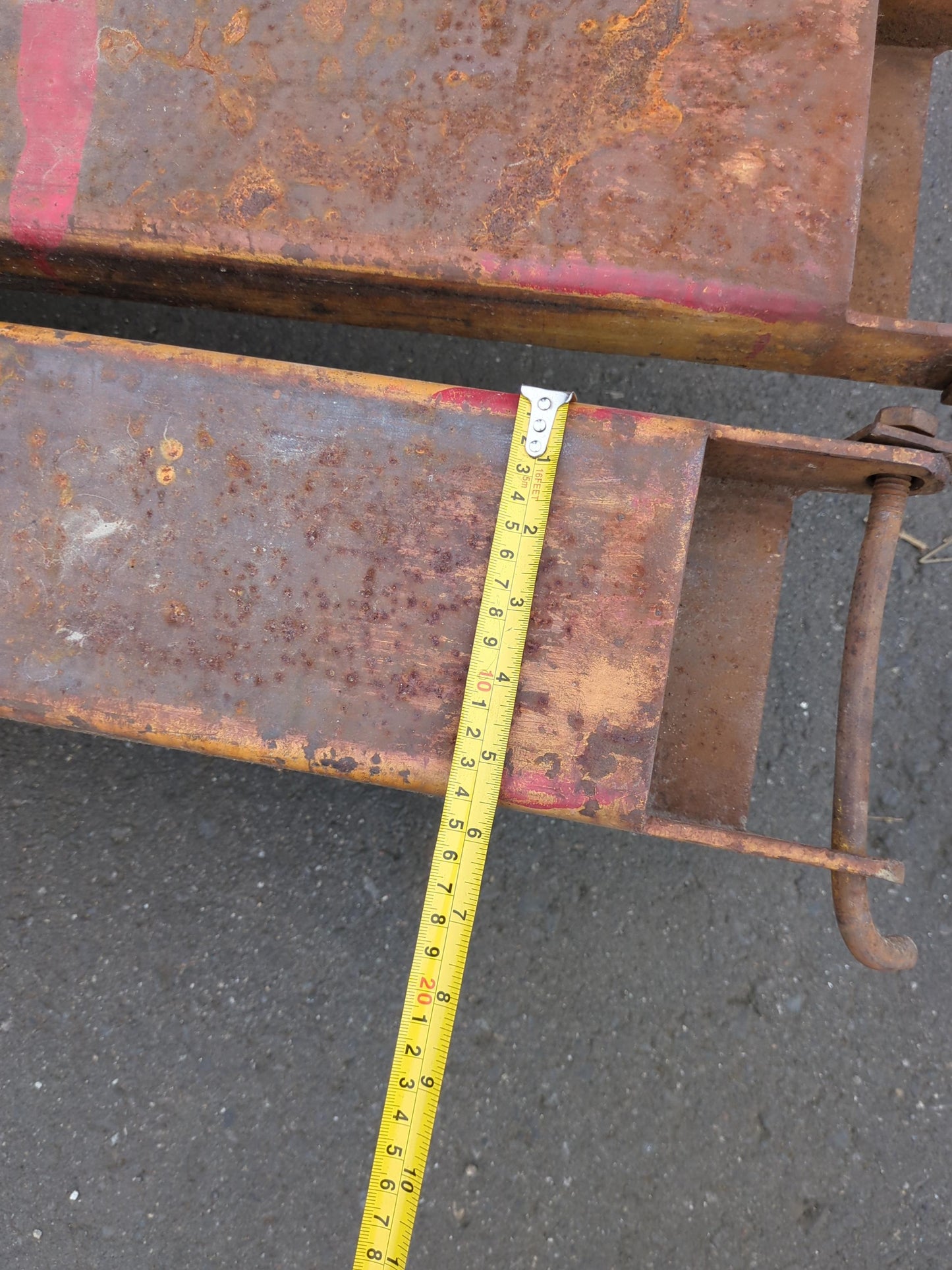 サヤ　フォークリフト用　【2本】全体長さ：約1400mm　幅：140mm（中古）