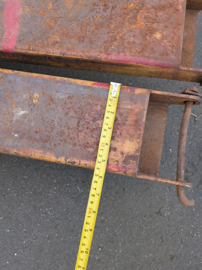 サヤ　フォークリフト用　【2本】全体長さ：約1400mm　幅：140mm（中古）