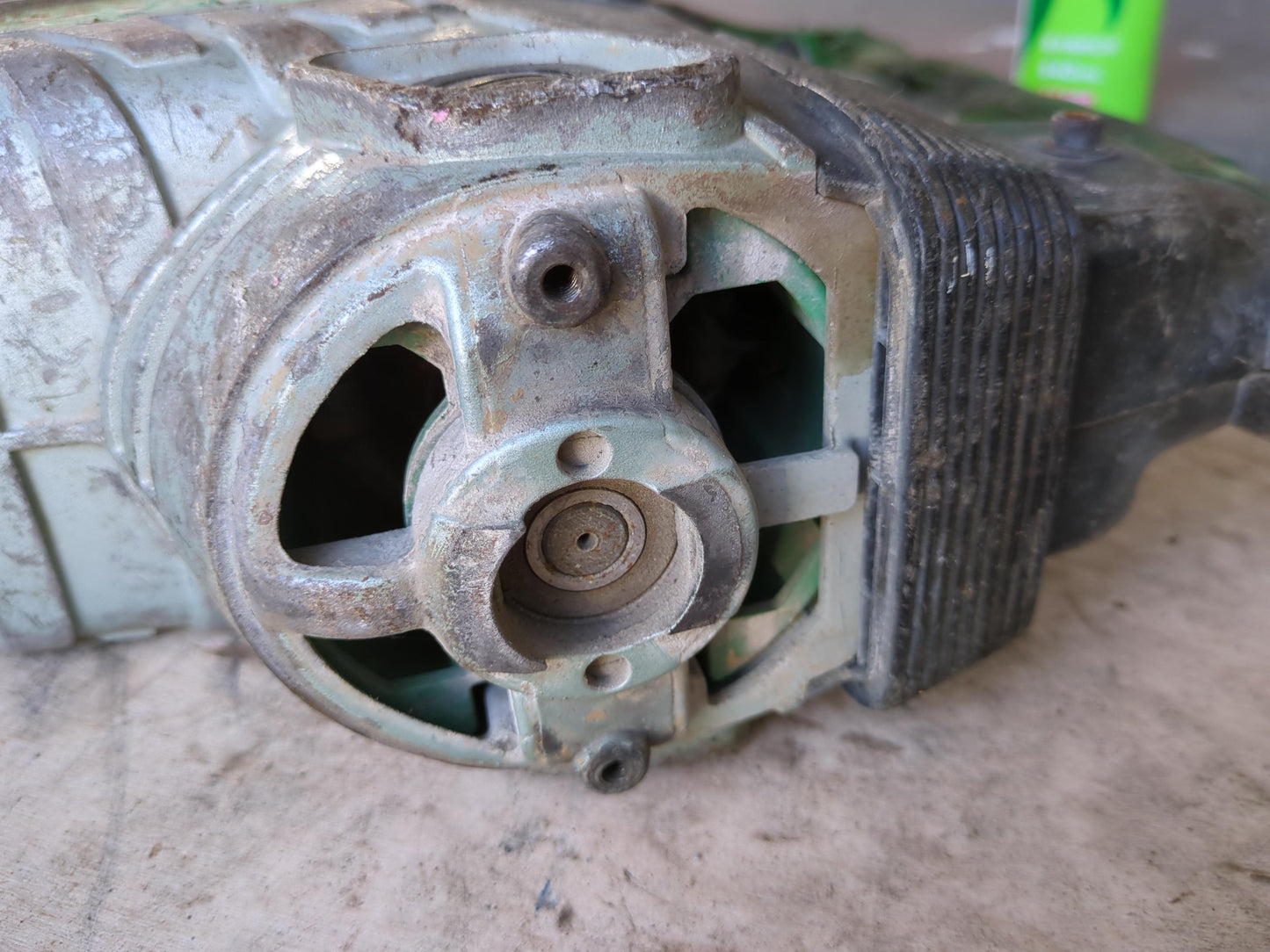 電動ハンマ　日立工機 【HITACHI】H65SB2　1240W　100V（中古）