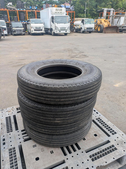 タイヤ　ノマールタイヤ　4本　ヨコハマ　PROFORCE RY01　6.50R16/10PR LT（中古）