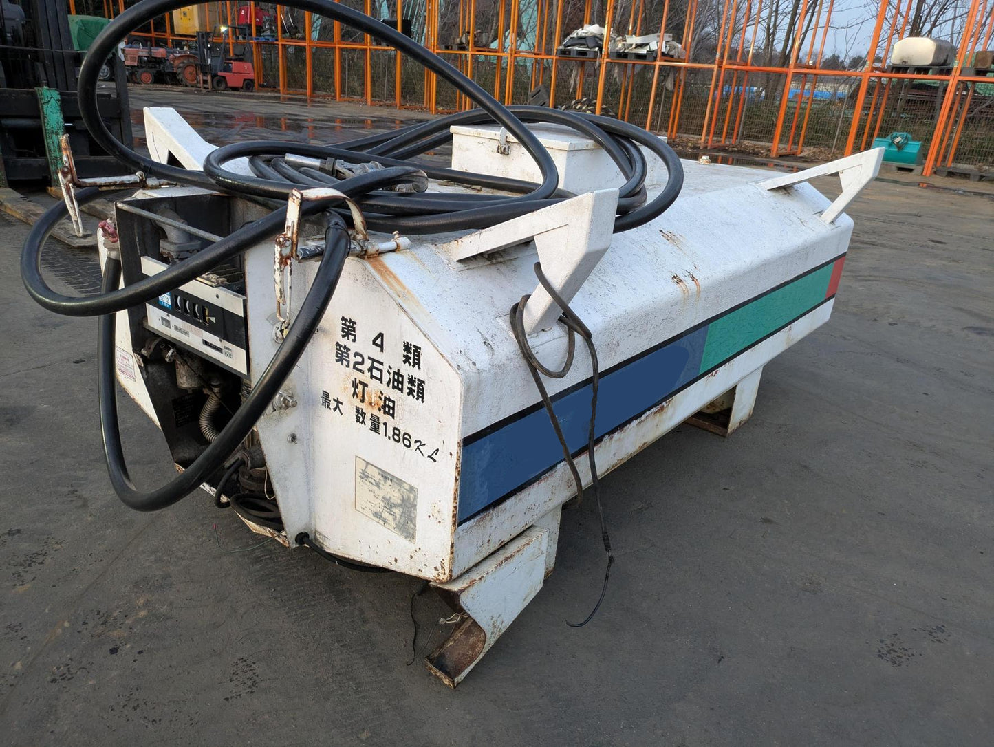 タンク　タンクローリー　福知工業　灯油タンク 1.86kL メーター＋ホース付 【動作確認済】（中古）