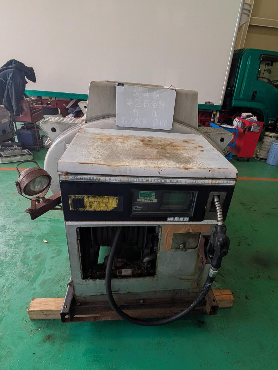 タンク　タンクローリー　2000L ポンプノズル付き　消火器付き【動作確認済】（中古）