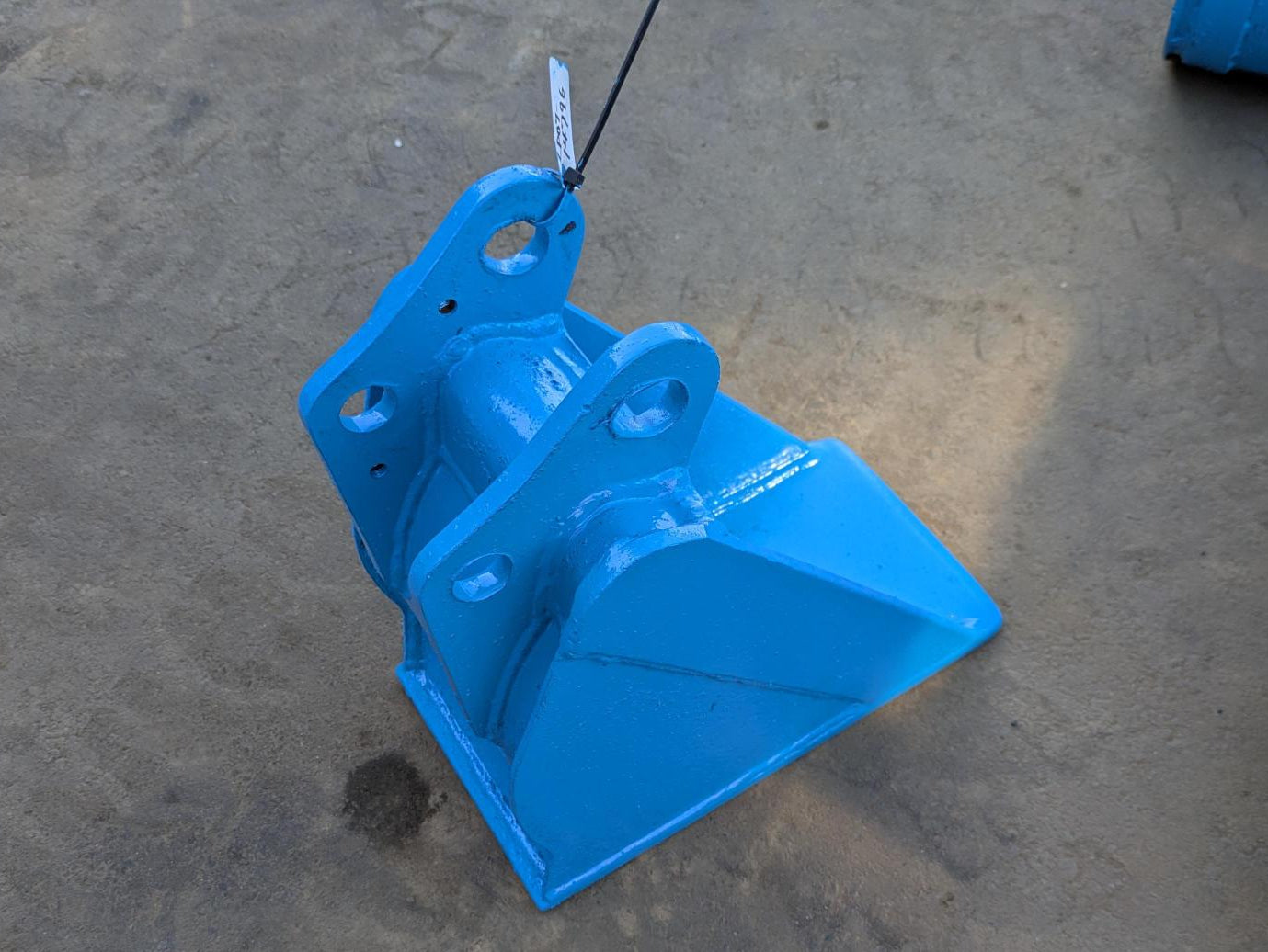 バケット　油圧ショベル　コマツ　アーム幅：90mm　ピン径：31.0mm　PC03-2Fから取り外し　（中古）