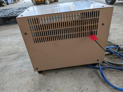 バッテリーフォークリフト充電器　GSユアサ　48V　3相 200V　T-247【動作未確認】（中古）