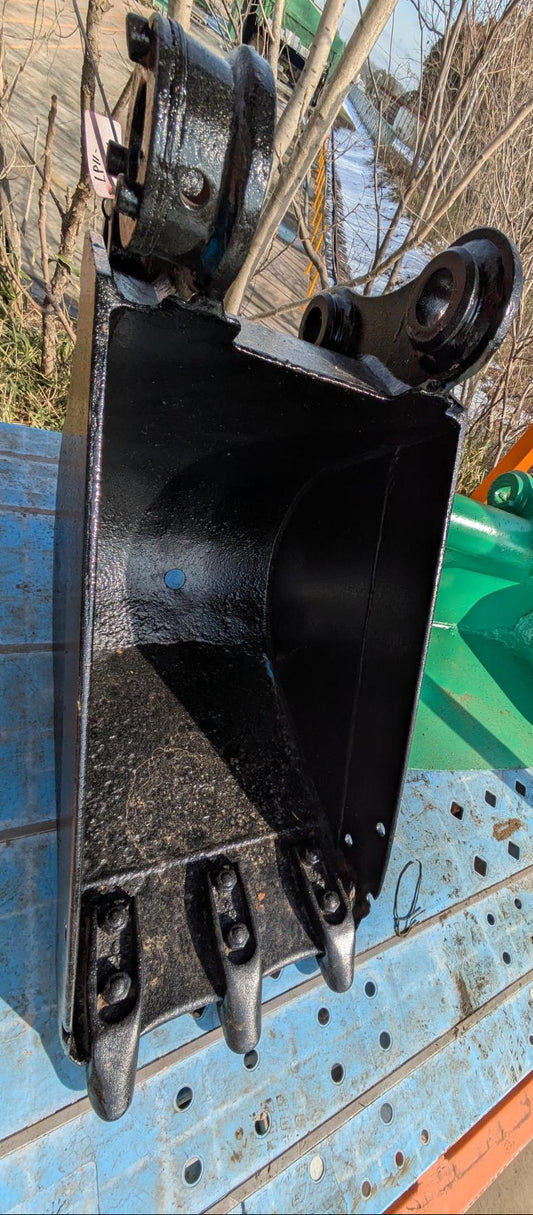 バケット アーム幅130mmピン径40mm（中古）