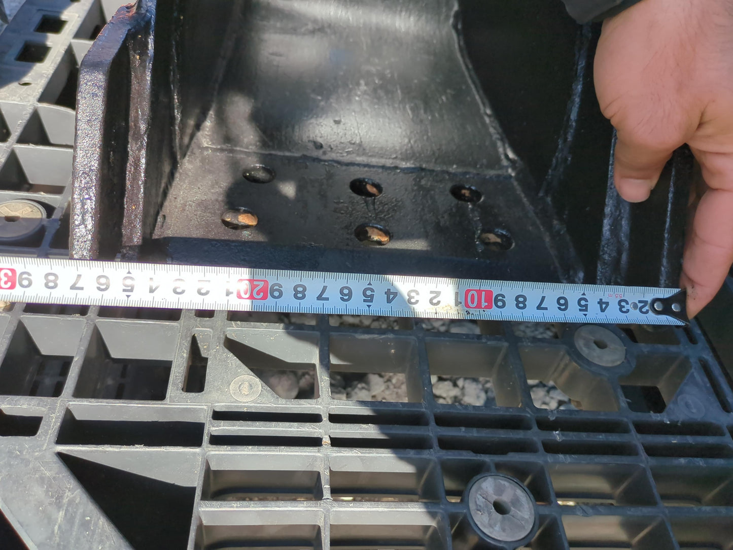 バケット　ユンボPC01-1で使用　アーム幅：120mm　ピン径：30mm　幅：27cm（中古）