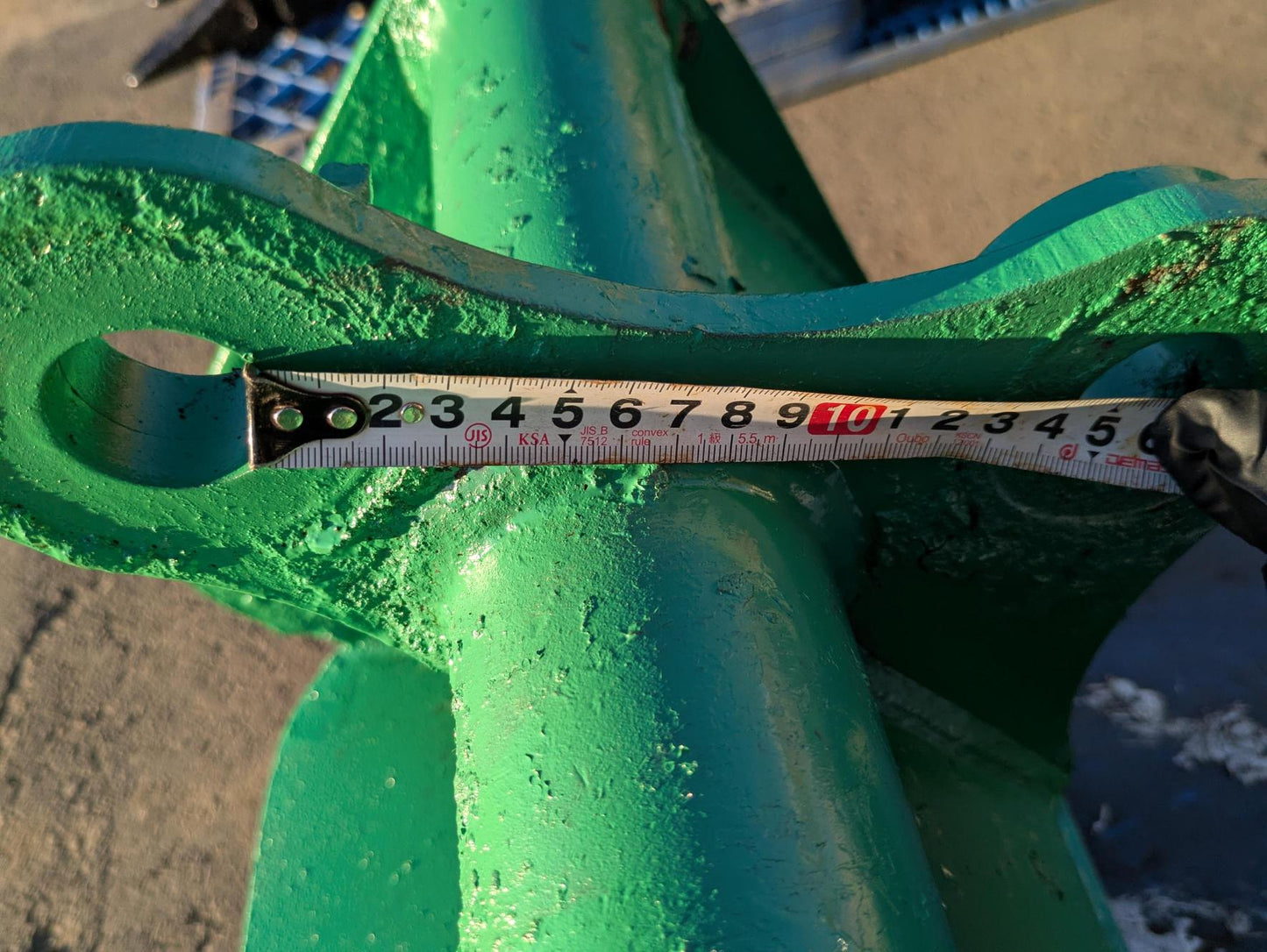 バケット　油圧ショベルバケツ アーム幅：120mm　ピン径：35.4mm（中古）