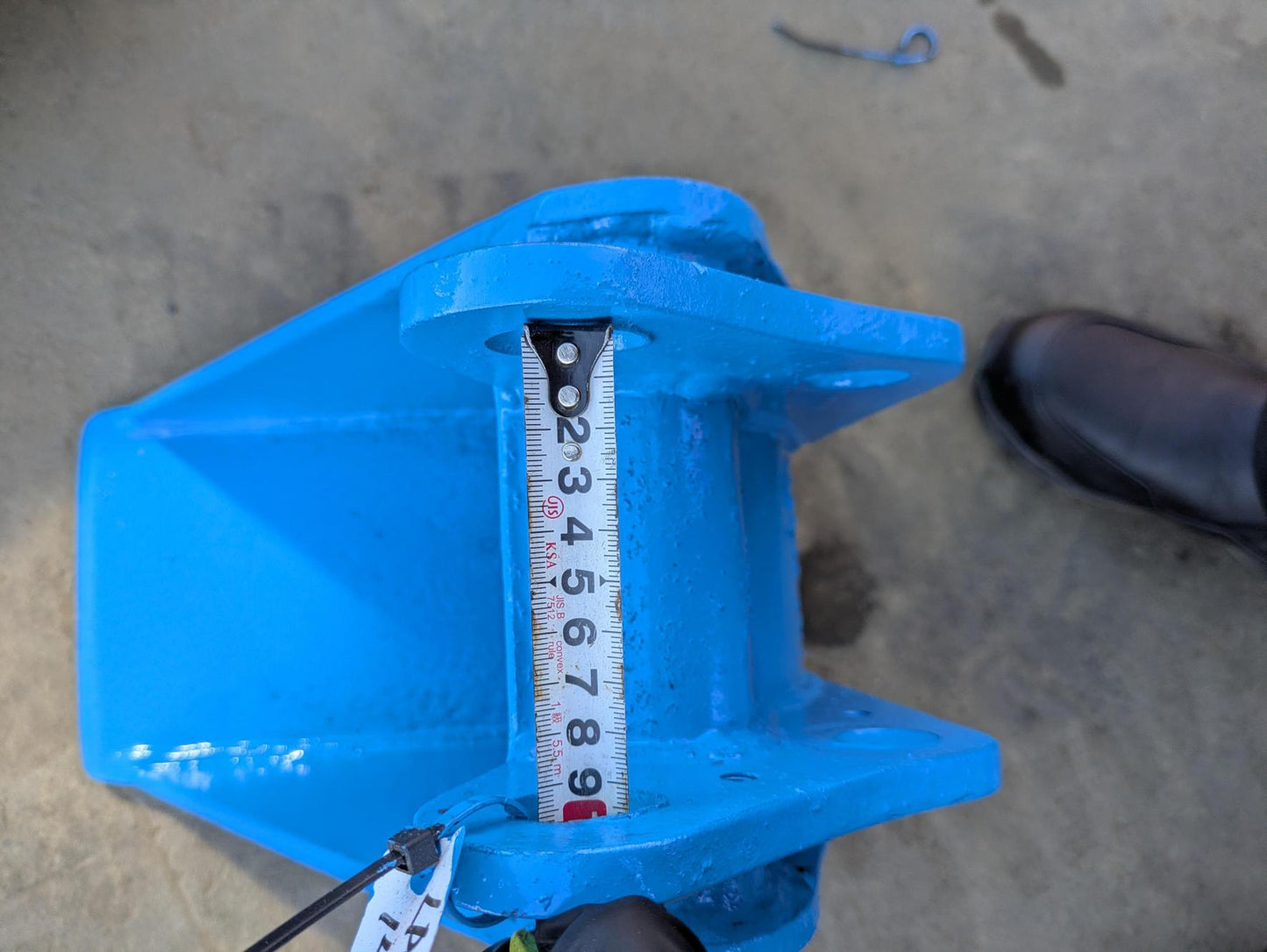 バケット　油圧ショベル　コマツ　アーム幅：90mm　ピン径：31.0mm　PC03-2Fから取り外し　（中古）