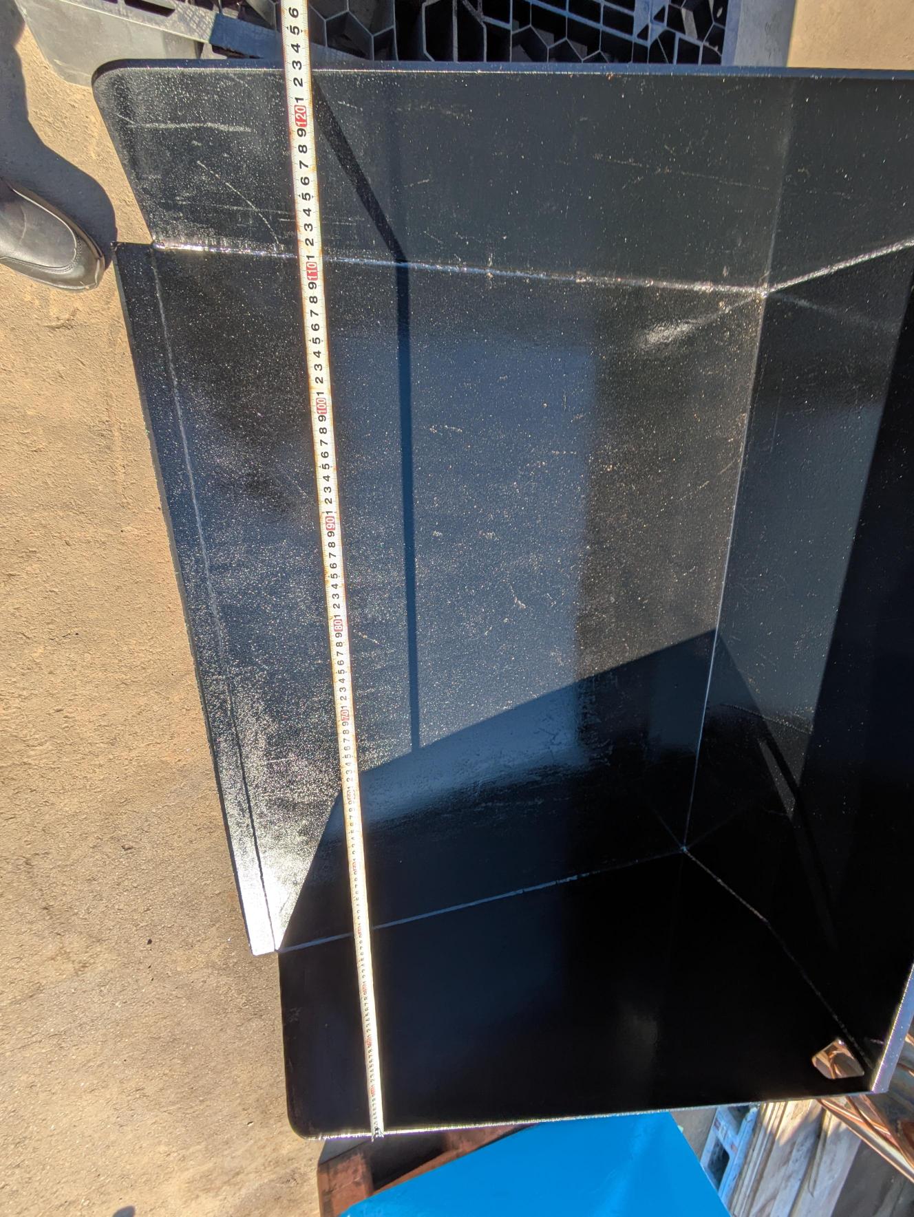 バケット　フォークリフト用　トヨタ　7FBE15で使用　ピン径：20mm　差込口の高さ：55mm　（中古）