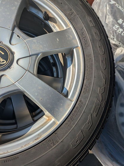 タイヤ　スタッドレス　4本　グッドイヤー　ICE NAVI ZEA II　215/60R16  95Q（中古）