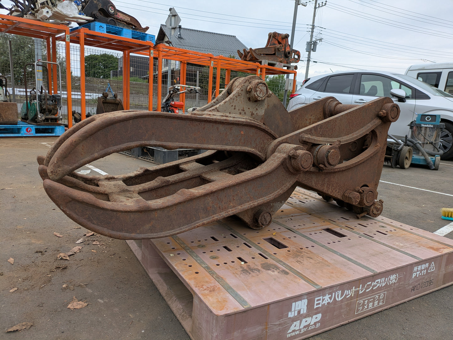 ハサミ　油圧フォークグラップル　アタッチメント（中古）