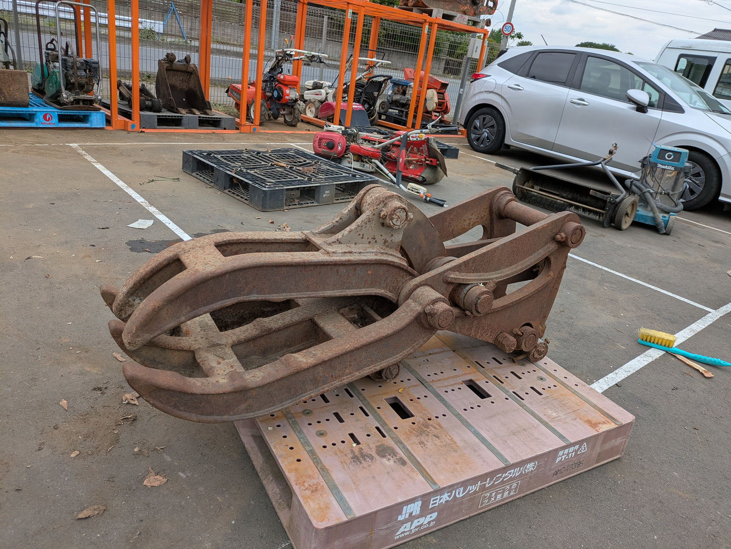 ハサミ　油圧フォークグラップル　アタッチメント（中古）