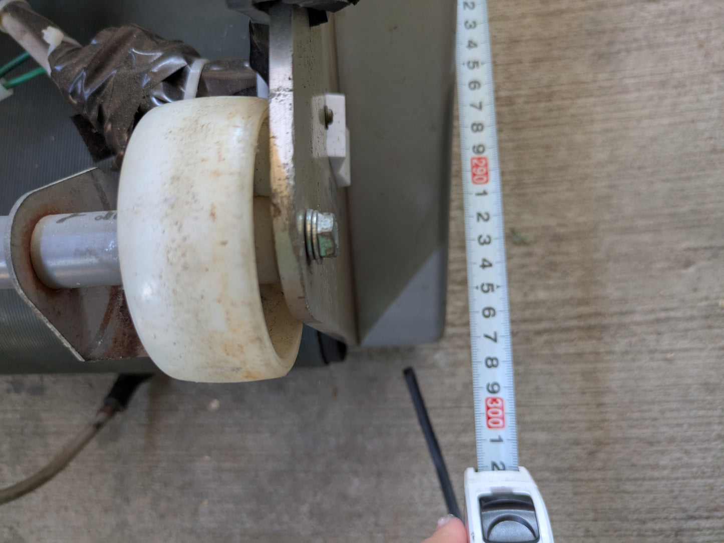 コンベア　ベルトコンベア　マルヤス機械　長さ：6070mm　幅:300mm　【動作確認済み】（中古）
