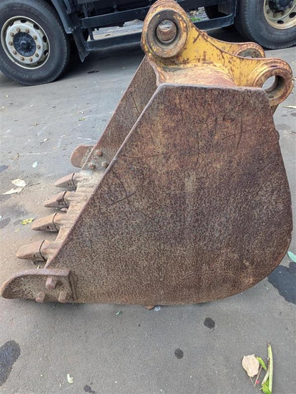 バケット　スケルトン　 ■アーム幅: 200mm 　■ピン径: 50.3mm　（中古）