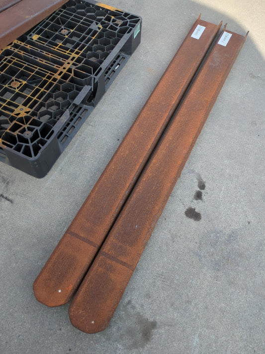 サヤ　フォークリフト用　2トンで使用　全長：190約cm　2本セット （中古）