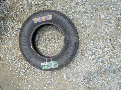 タイヤ　ノマールタイヤ　DUNLOP　195/85R16 114/112L LT（中古）