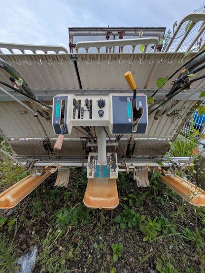 田植え機 土付苗用 イセキPS40 歩行4条植え不動 部品取り（中古）